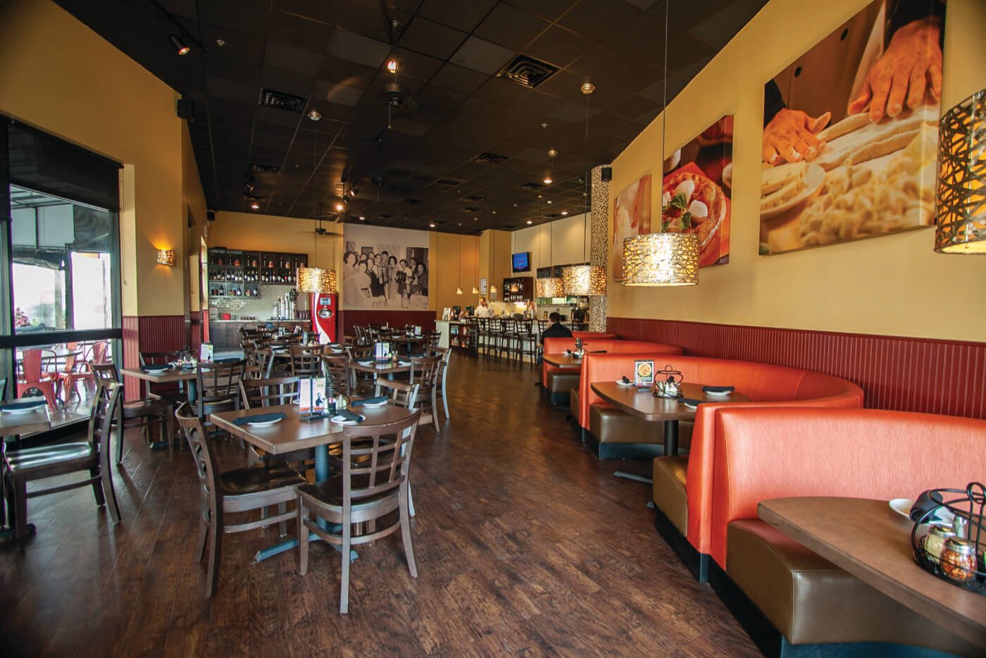 Russo's Pizzeria Interior-Westgreen