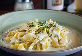 Fettuccine Alfredo